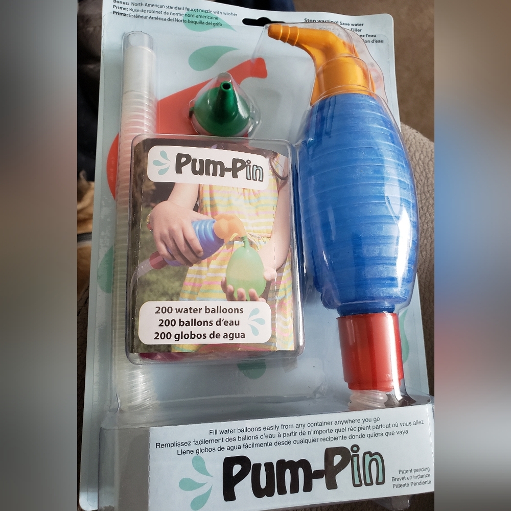 Pum-Pin Water Balloon Kit - Blue Pump with Multicolor Balloons
